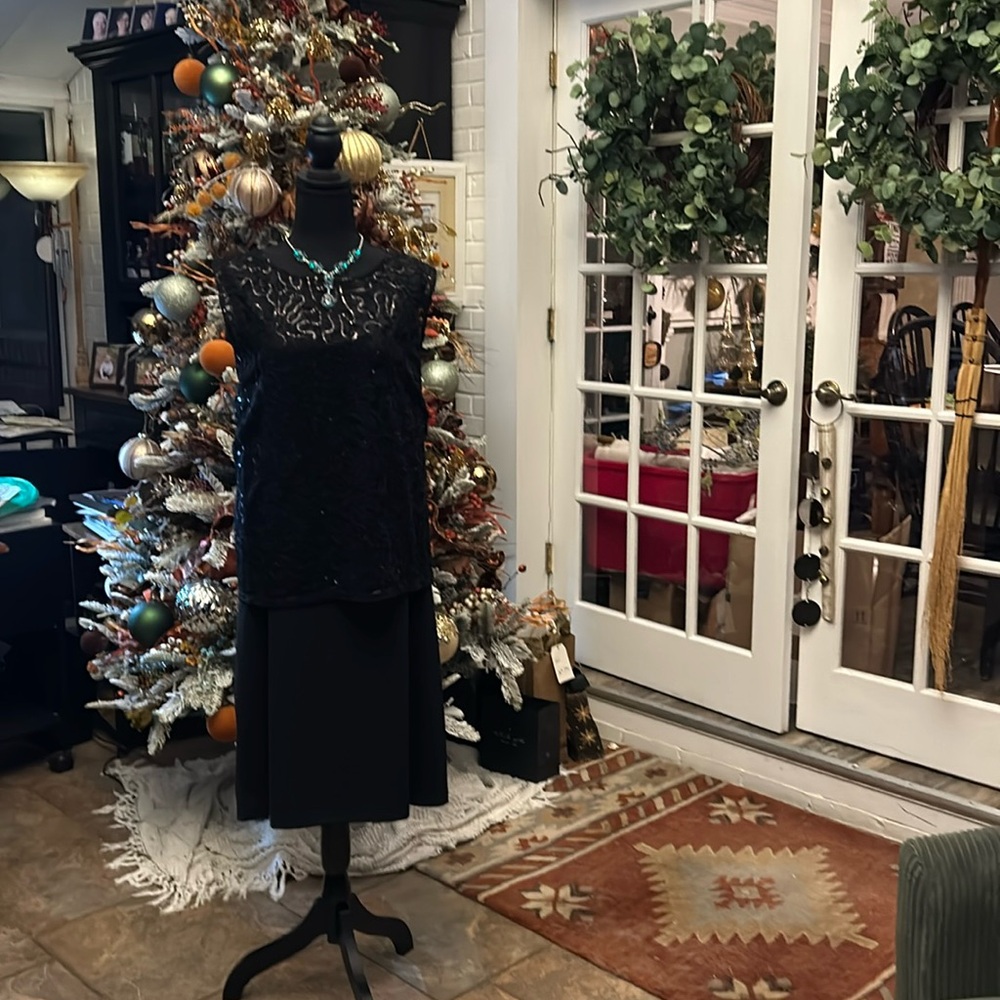 Tiana B. 18w. Black two piece dress and detachable overlay